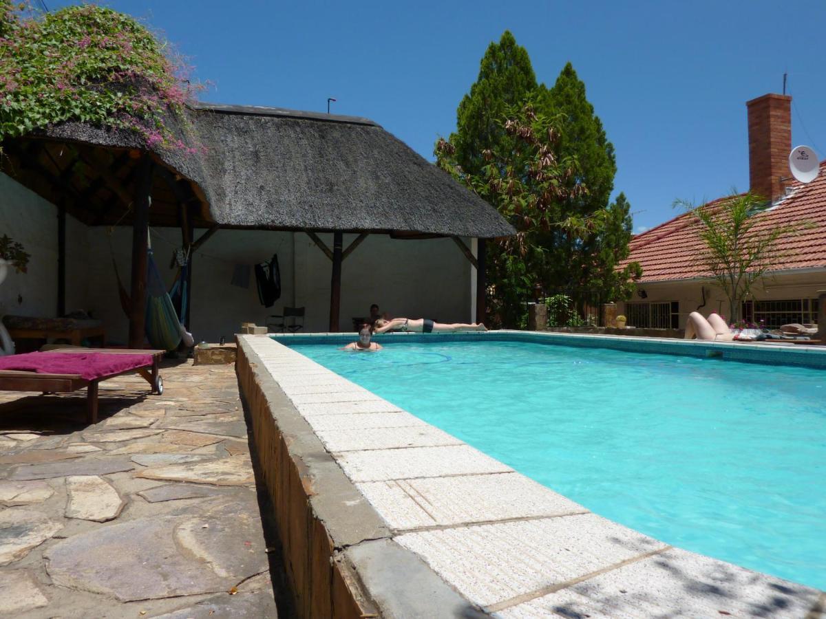 Paradisegarden Backpackers Windhoek Luaran gambar