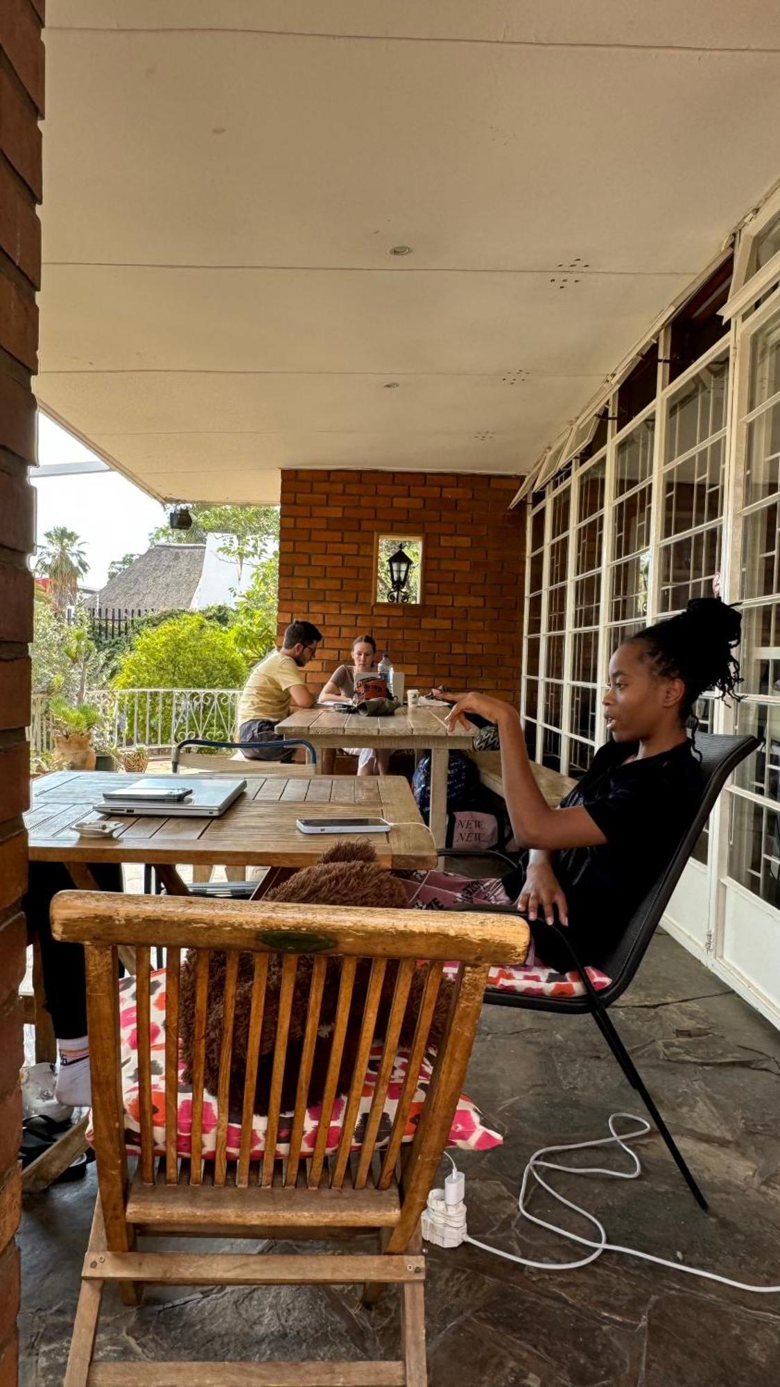 Paradisegarden Backpackers Windhoek Luaran gambar